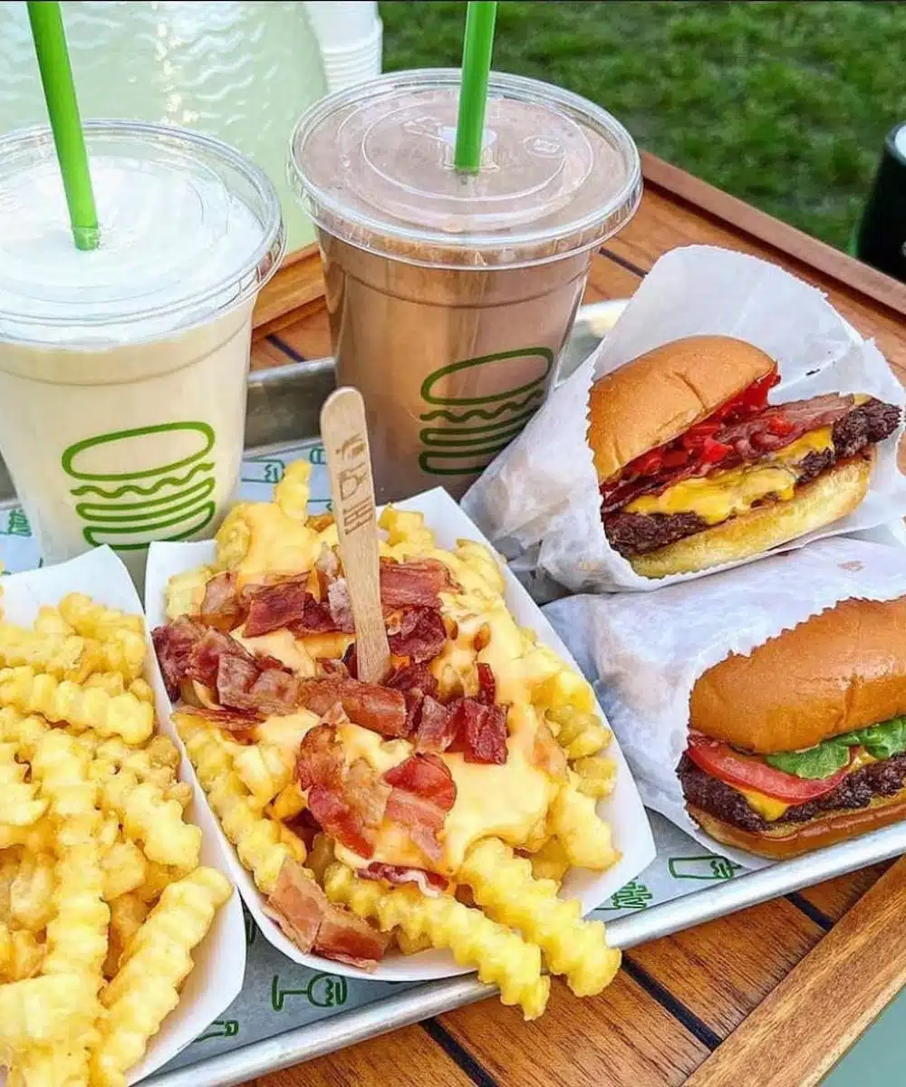 Shake Shack confirma chegada ao Brasil com primeira unidade