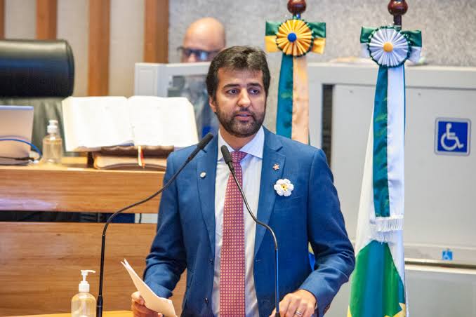 Gabriel Magno é reeleito deputado distrital no DF