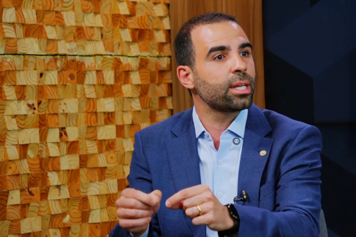 Deputado Thiago Manzoni acusa PT sobre gabinete de ódio